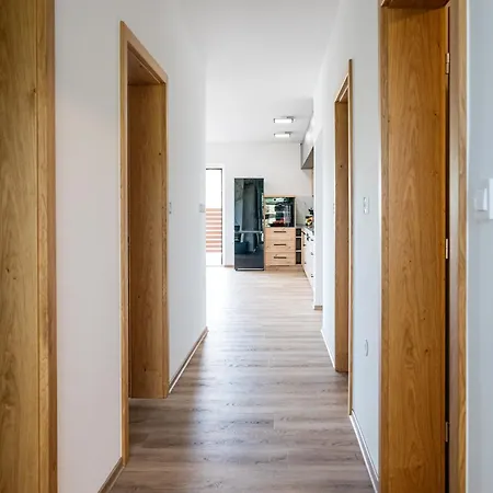 בית נופש Kamence *