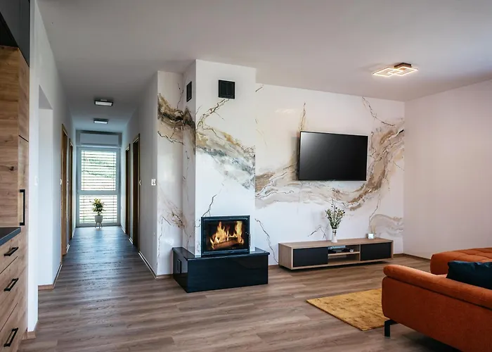 Dom wakacyjny Kamence *